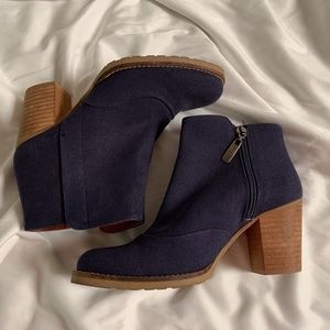 Rare find - Kurt Geiger Canvas Ankle Boot - Navy